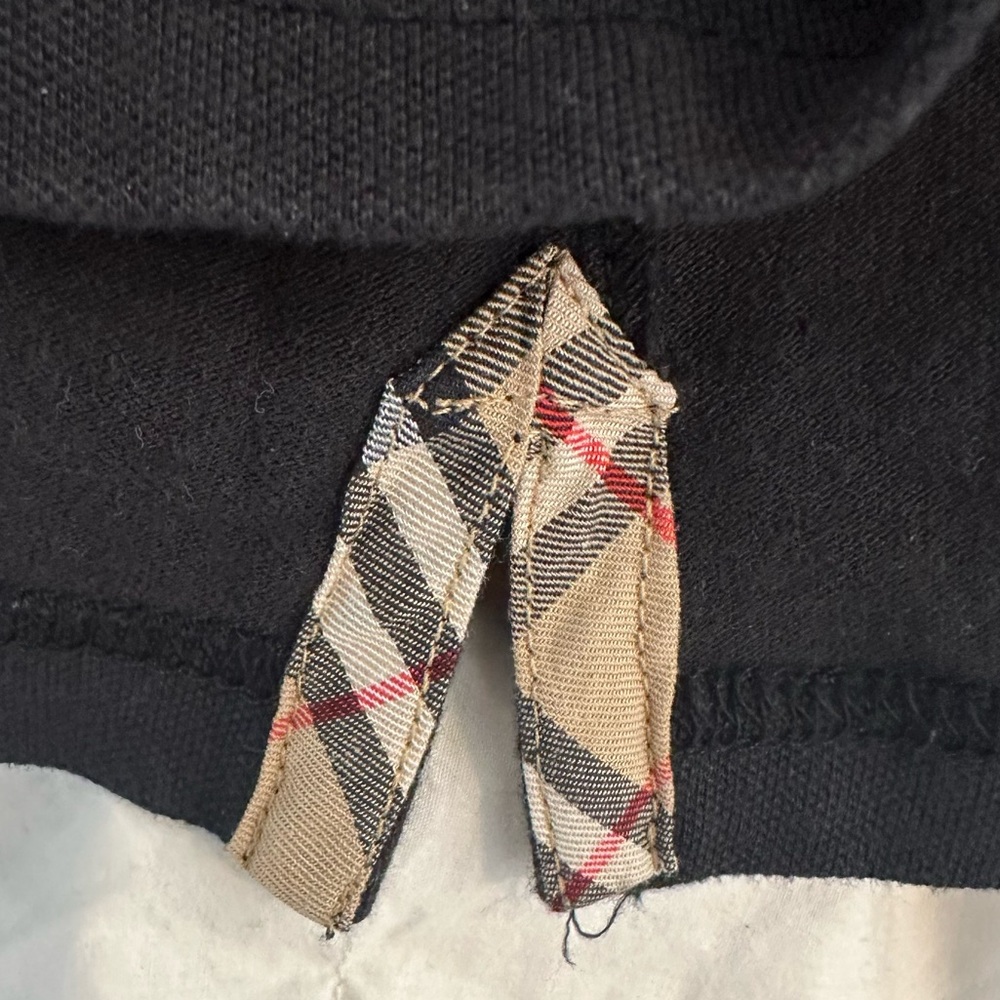 Burberry Black Red Nova Check Quarter Zipper Front Vest - Picture 6 of 11
